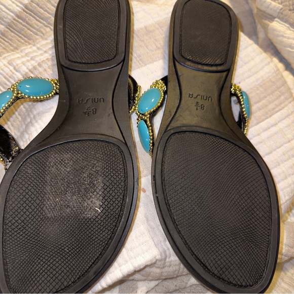 Unissued flip flops. Beautiful flip flop sandal with turquoise gems - Picture 3 of 3